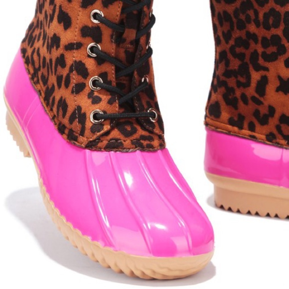 NEW Leopard Hot Pink Lace Up Duck Rain Boots - Picture 3 of 7